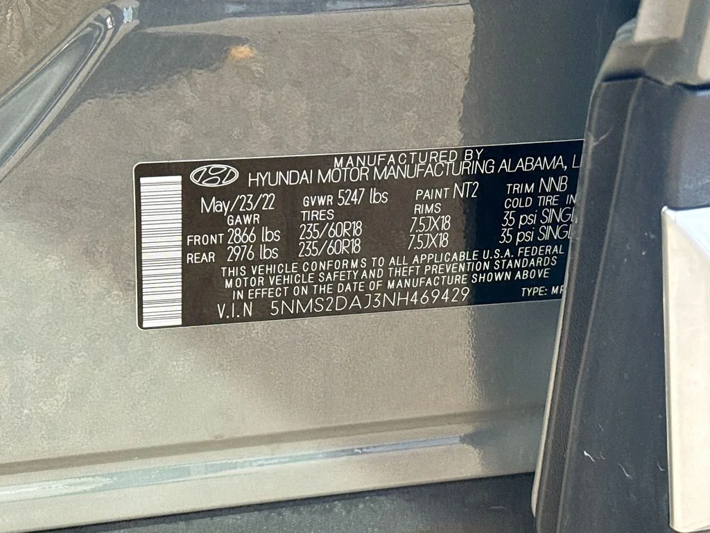 Used 2022 Hampton Gray Hyundai SEL image 24