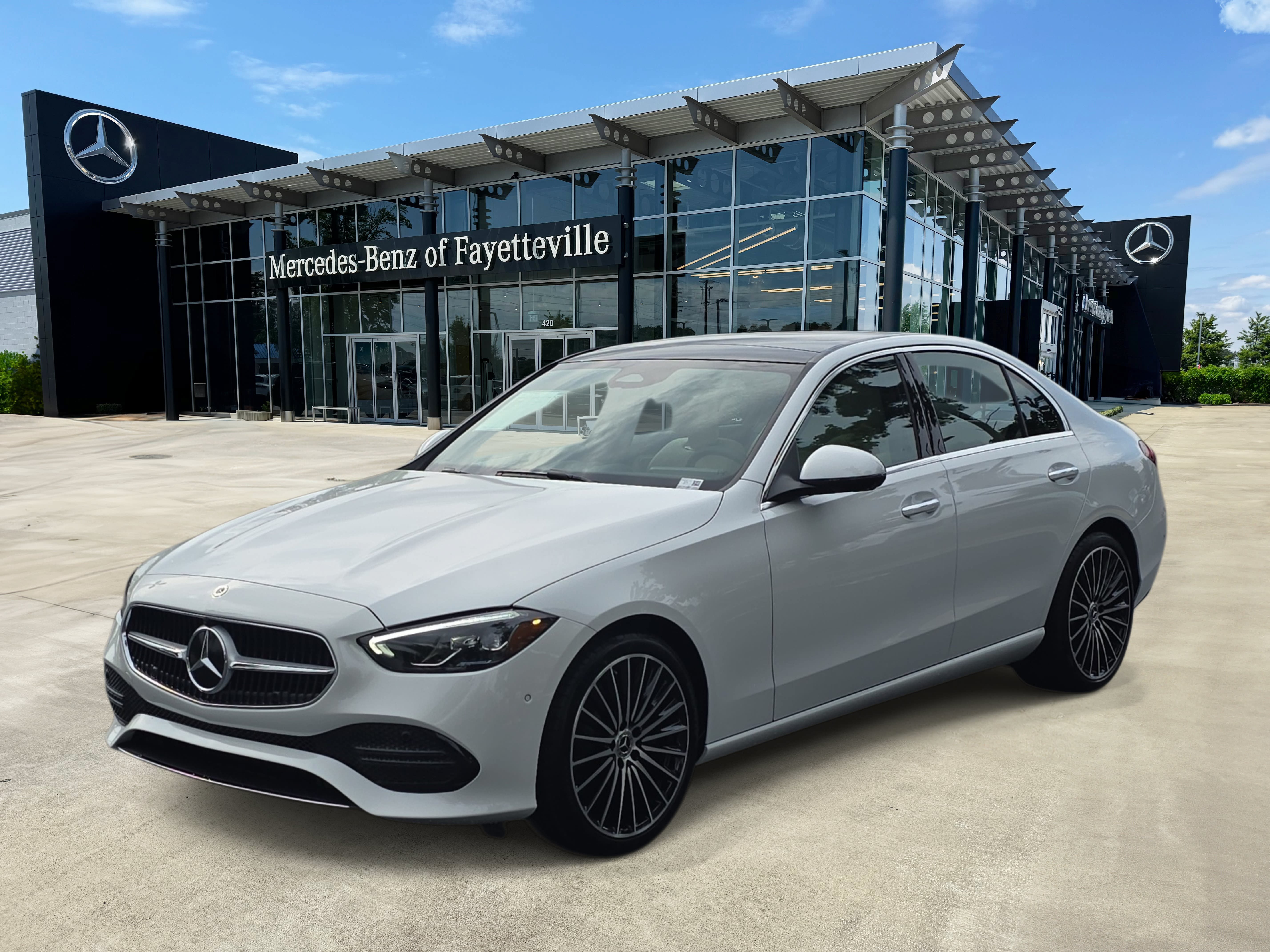 New 2026 MANUFAKTUR Moonlight White Metallic Mercedes-Benz C300 image 1