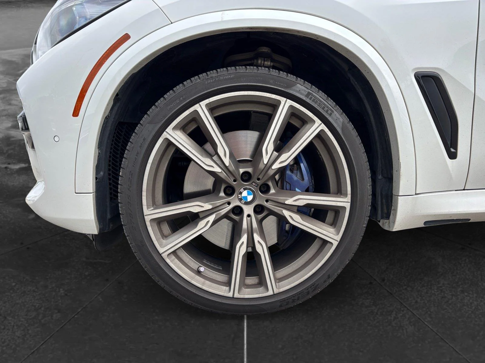 Used 2020 Mineral White Metallic BMW M50i image 9