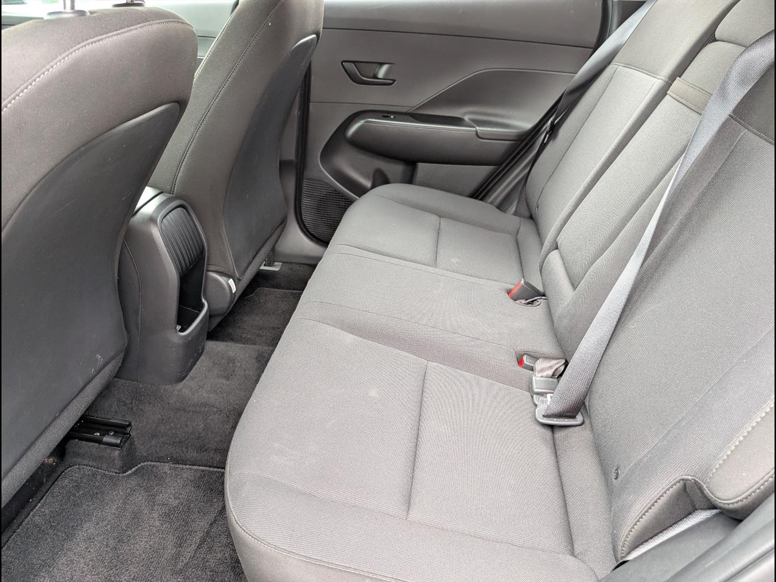 2024 Hyundai Kona SE - Photo 11
