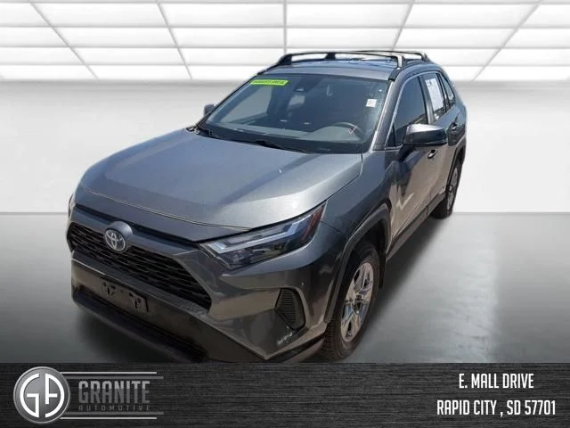 2024 Toyota RAV4 Hybrid XLE AWD's photo