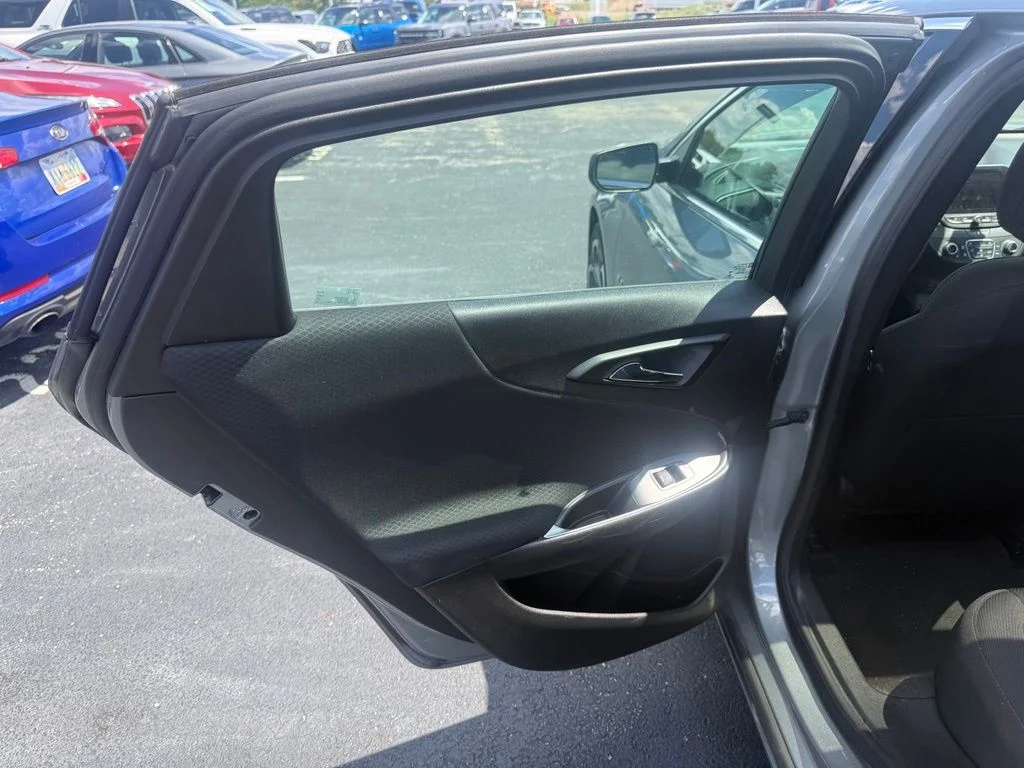 Used 2024 Gray Chevrolet LT image 37
