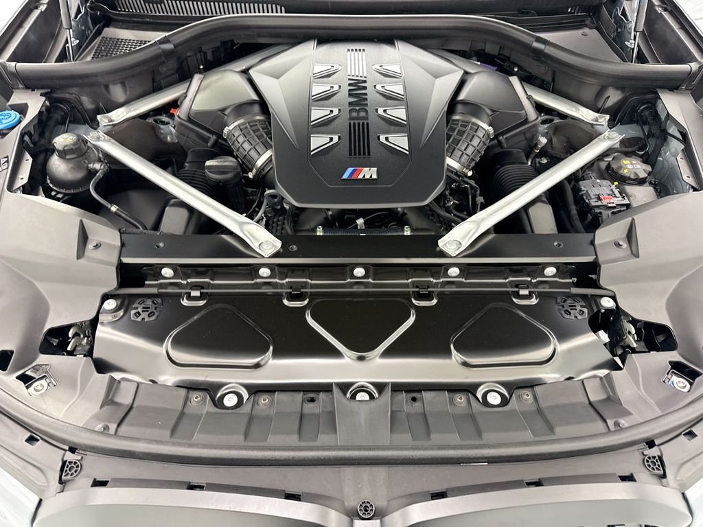 New 2027 Gray Metallic BMW M60i image 28