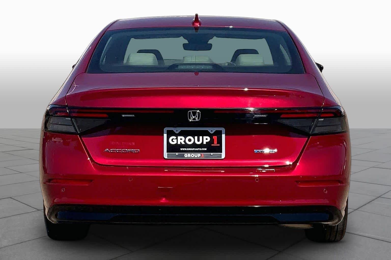 Used 2026 Radiant Red Metallic Honda EX-L image 5