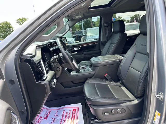 Used 2024 Silver GMC Denali image 10