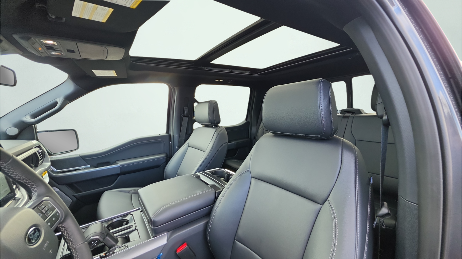 New 2026 Carbonized Gray Metallic Ford XLT image 25