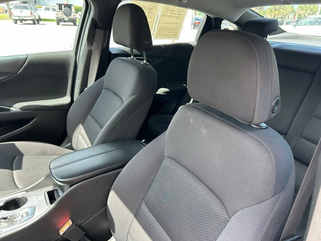 Used 2024 Gray Chevrolet LT image 21