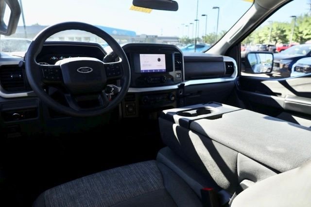 Used 2022  Ford XLT image 32