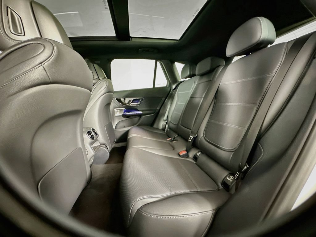 New 2026 Polar White Mercedes-Benz GLC 300 image 59
