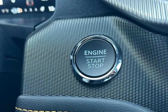 New 2026 Carbonized Gray Metallic Ford Tremor® image 46
