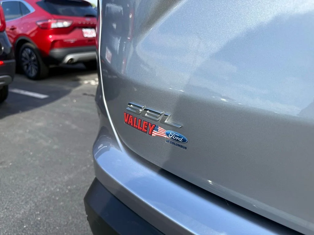 Used 2023 Silver Ford SEL image 41