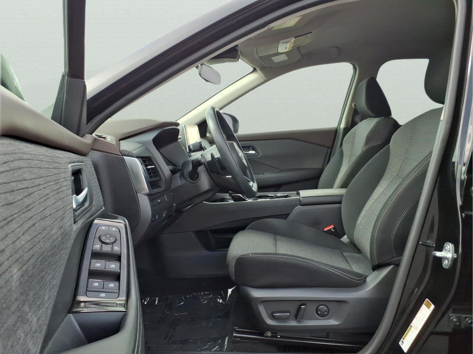 Used 2023 Super Black Nissan SV image 16