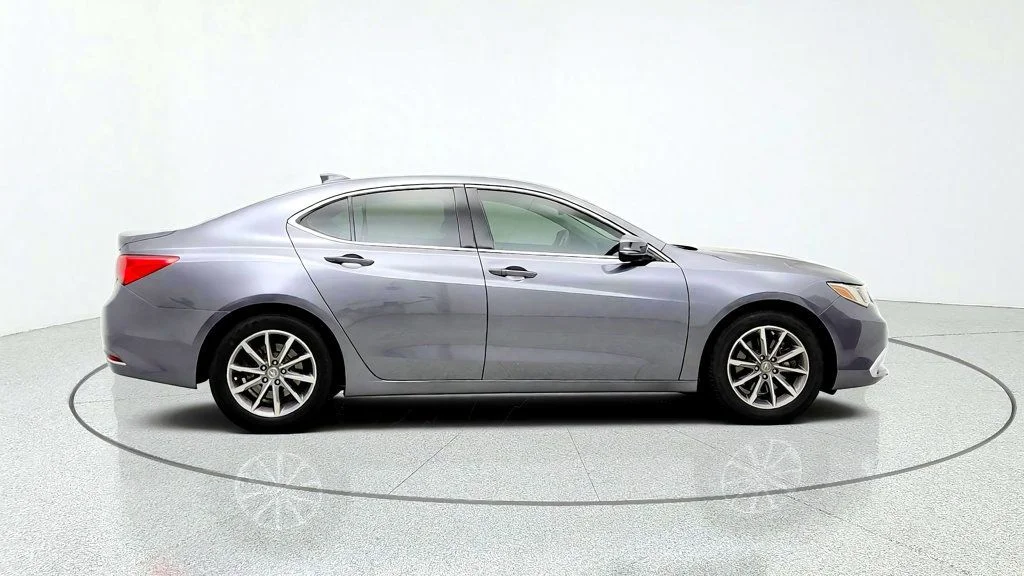 Used 2019 Modern Steel Metallic Acura 2.4L FWD image 4