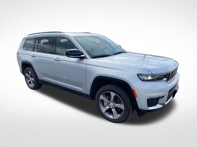 Used 2025 Silver Jeep Limited image 10