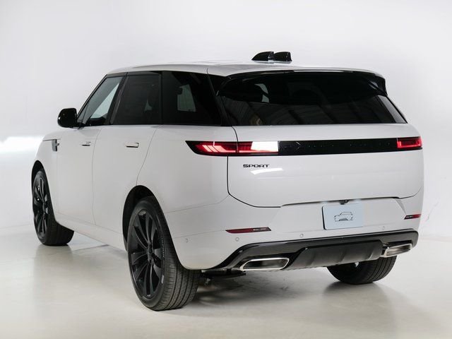 New 2026 Borasco Grey Land Rover Dynamic SE image 32