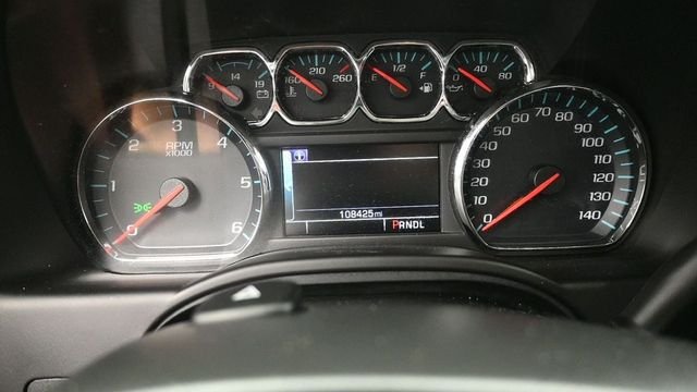 Used 2020 Gray Chevrolet LT image 33
