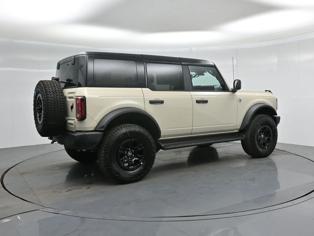 New 2026 Desert Sand Ford Outer Banks image 24