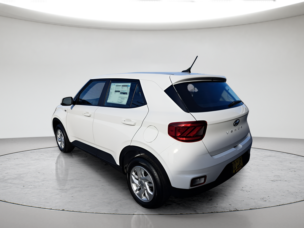 New 2026 White Hyundai SE image 5