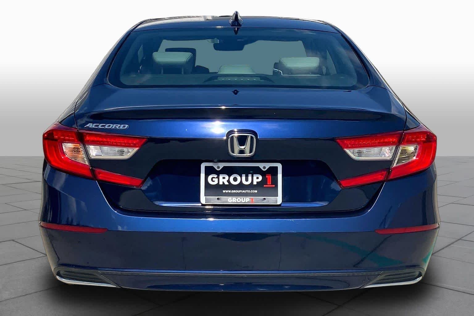 Used 2020 Obsidian Blue Pearl Honda EX-L image 5