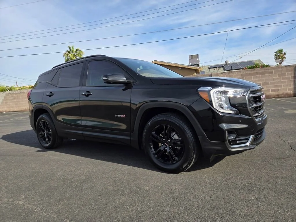 2023 GMC Terrain AT4 AWD's photo