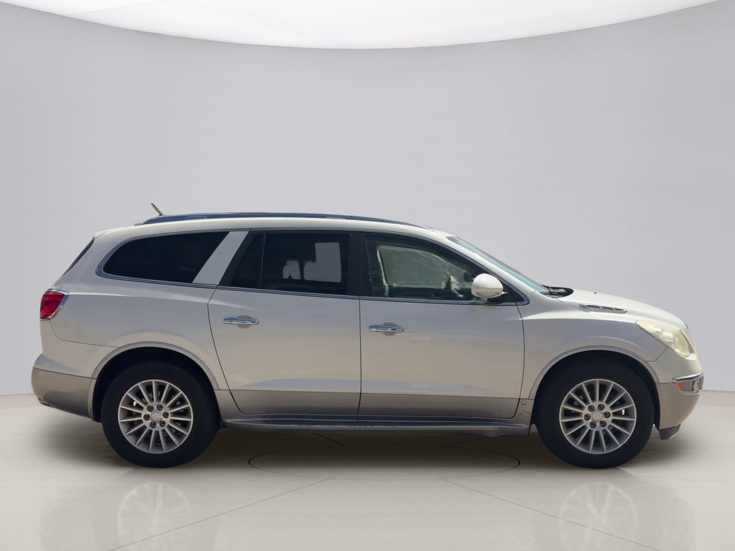 Used 2009 White Buick CXL AWD image 4