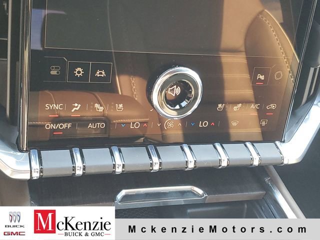 2026 GMC Acadia Denali Ultimate - Photo 18
