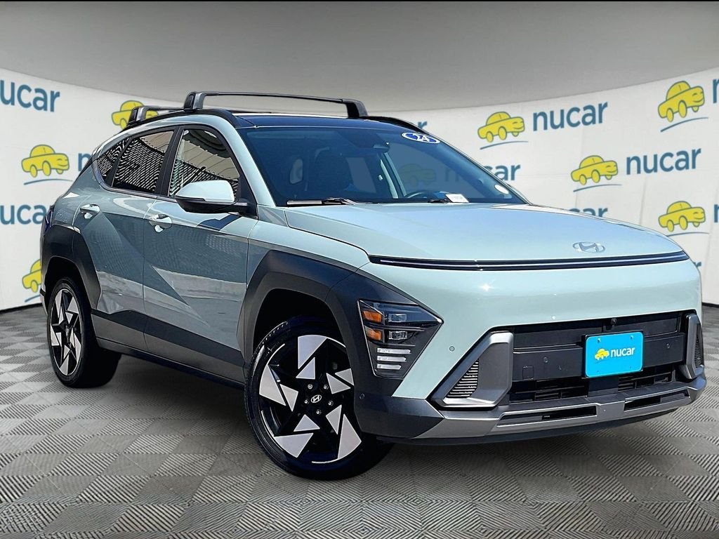 Used 2024 Green Hyundai Limited image 1