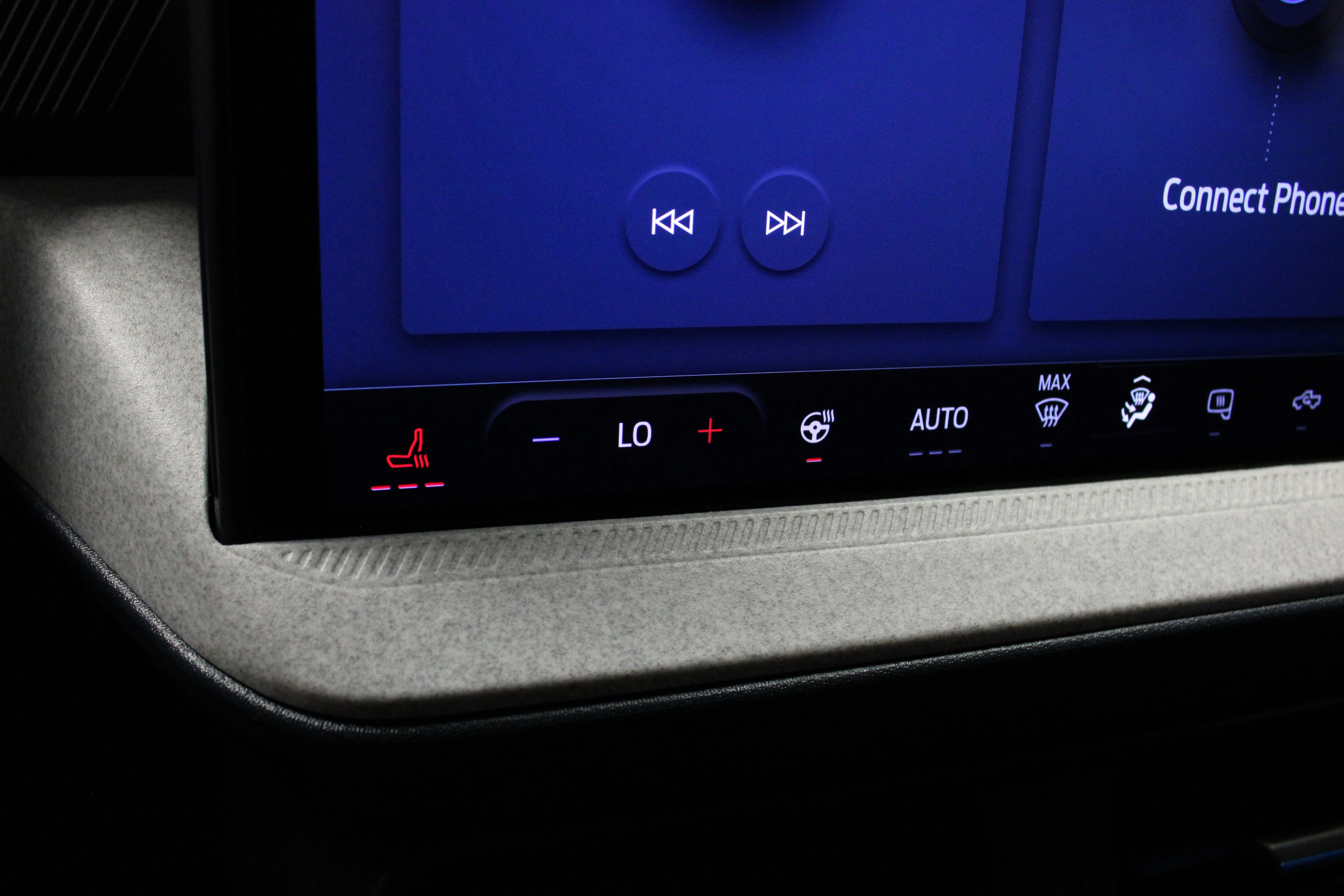 Used 2025 Blue Ford XLT image 27