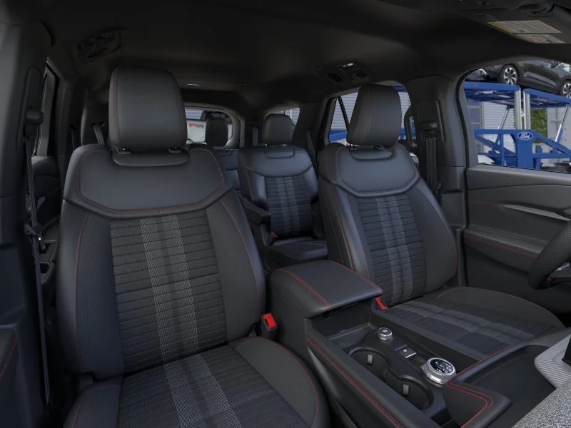 New 2026 Agate Black Metallic Ford ST-Line image 10