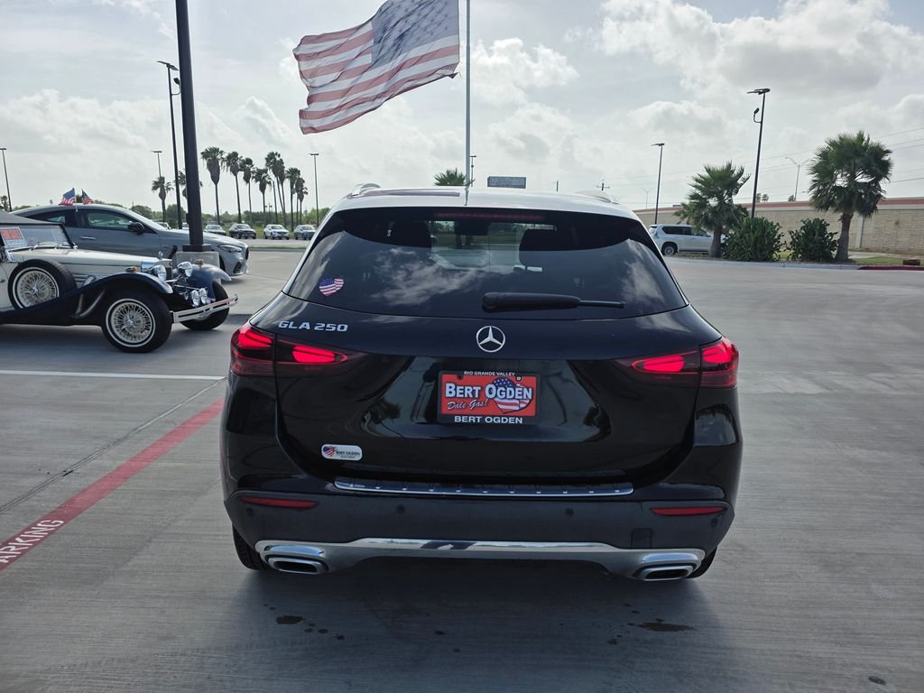 Certified Used 2024 Black Mercedes-Benz GLA 250 image 6