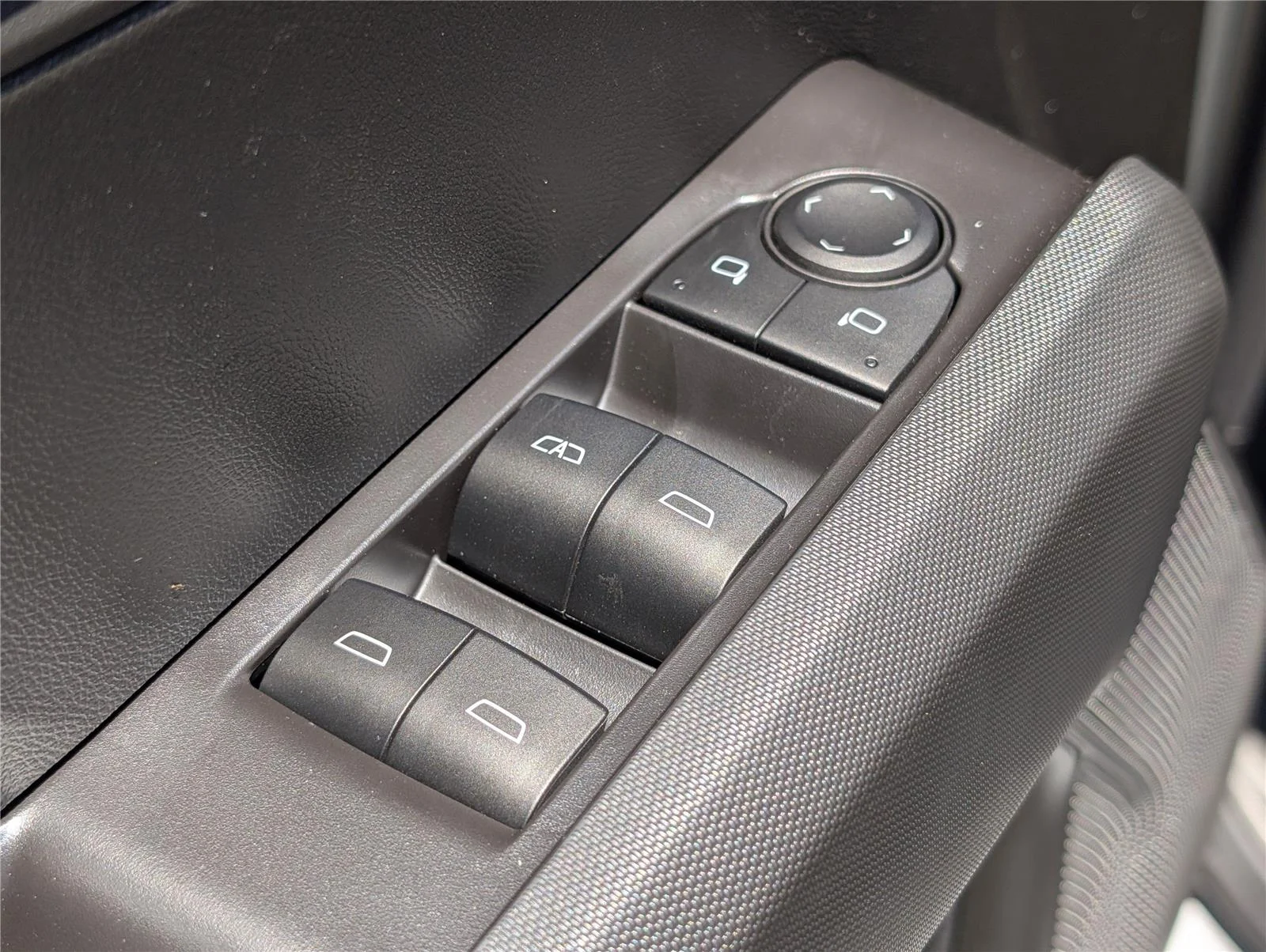 2025 GMC Canyon Elevation - Photo 17