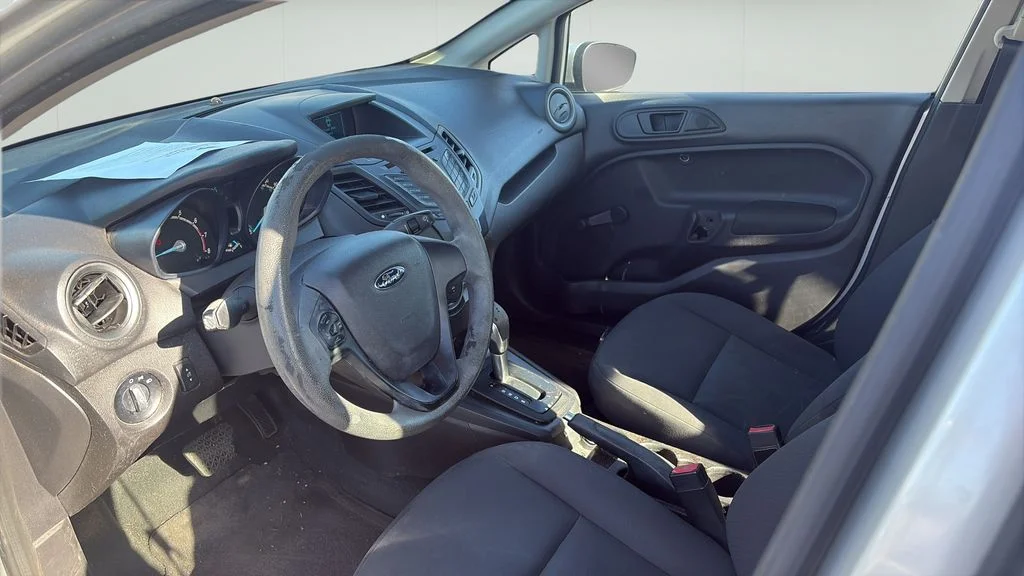 Used 2015 Silver Ford S image 9