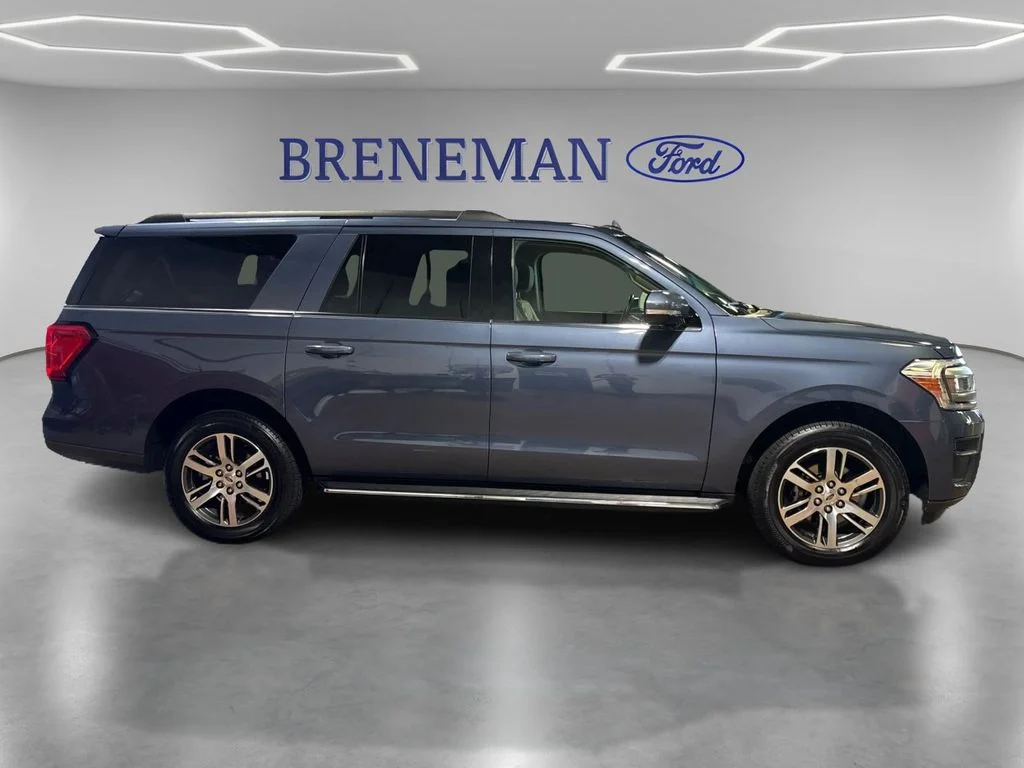 Certified Used 2022 Blue Metallic Ford XLT image 5