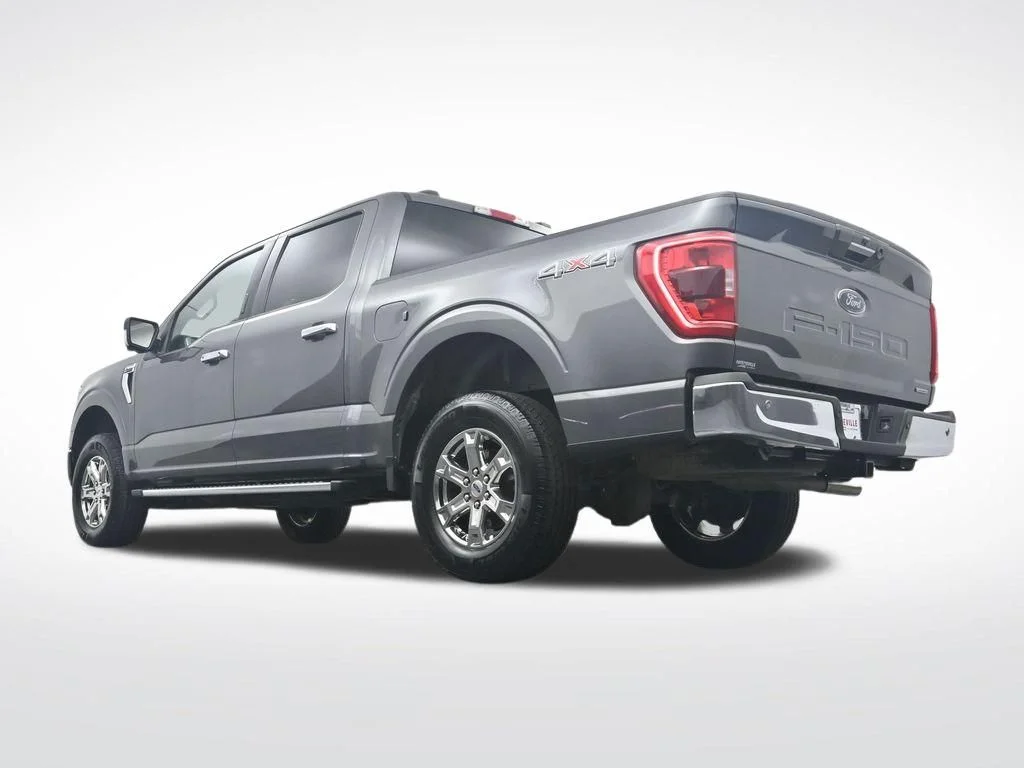 Used 2023 Gray Ford XLT image 35