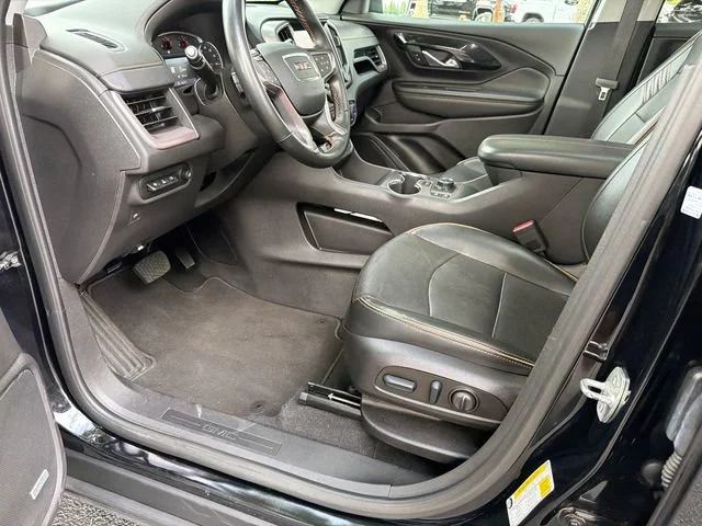 Used 2023 Ebony Twilight Metallic GMC AT4 image 9