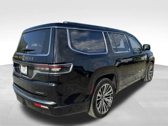 Used 2022 Black Jeep Series III image 10
