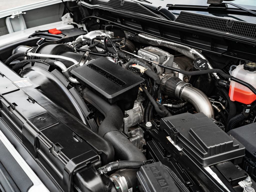 Used 2022 Iridescent Pearl Tricoat Chevrolet High Country image 45