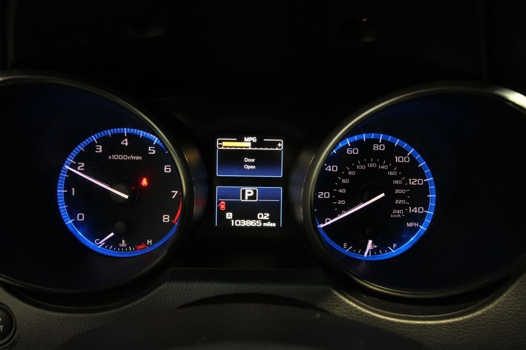Used 2018 Blue Subaru 2.5i Premium image 16