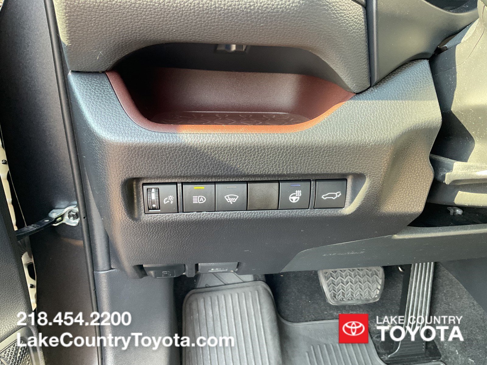 2021 Toyota RAV4 Limited - Photo 33