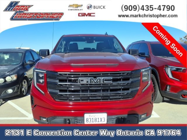 Used 2023 VOLCANIC RED TINTCOAT GMC Elevation image 5