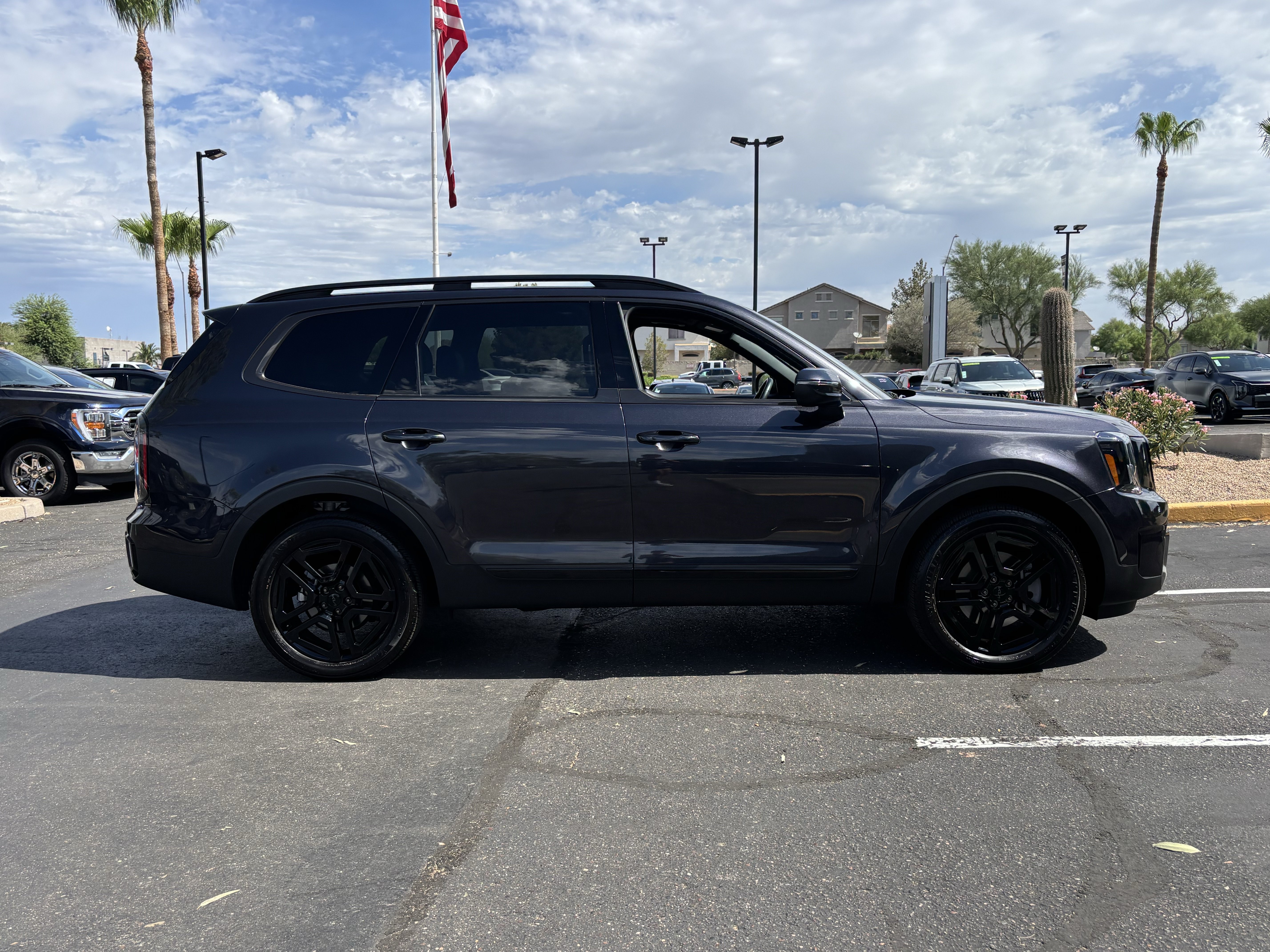 Certified Used 2025 Panthera Metal Kia EX X-Line image 2