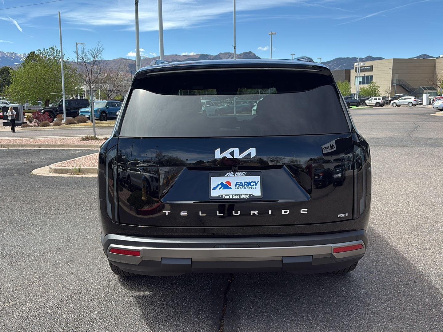 Used 2027 Ebony Black Kia S image 6