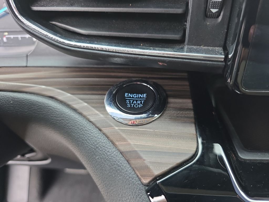 Used 2022 Stone Blue Metallic Ford Limited image 21