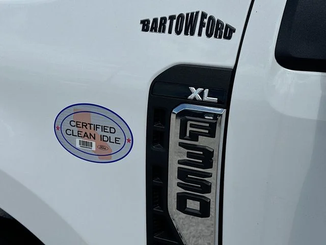 New 2026 Oxford White Ford XL image 16