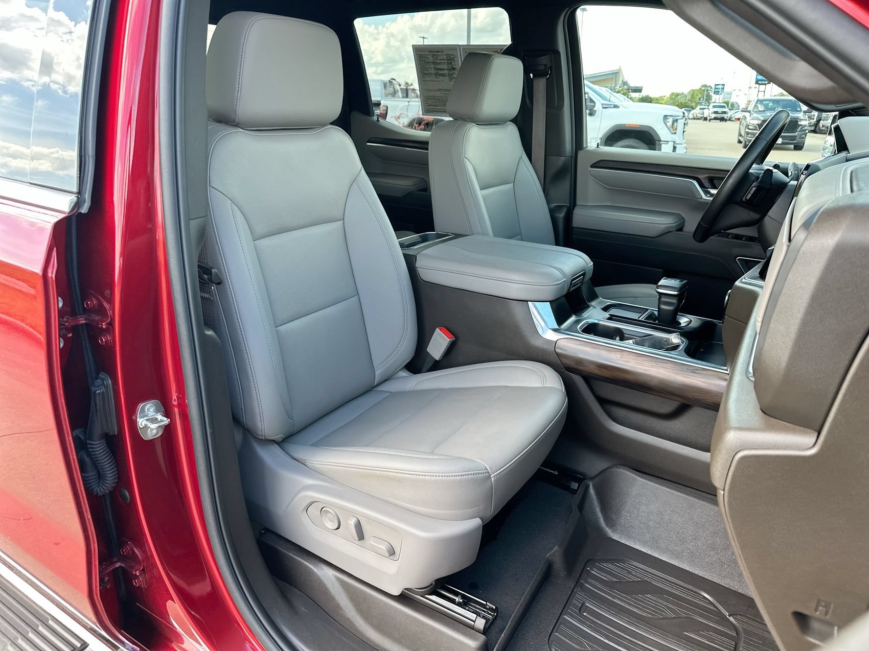 Used 2024 Volcanic Red GMC SLT image 24