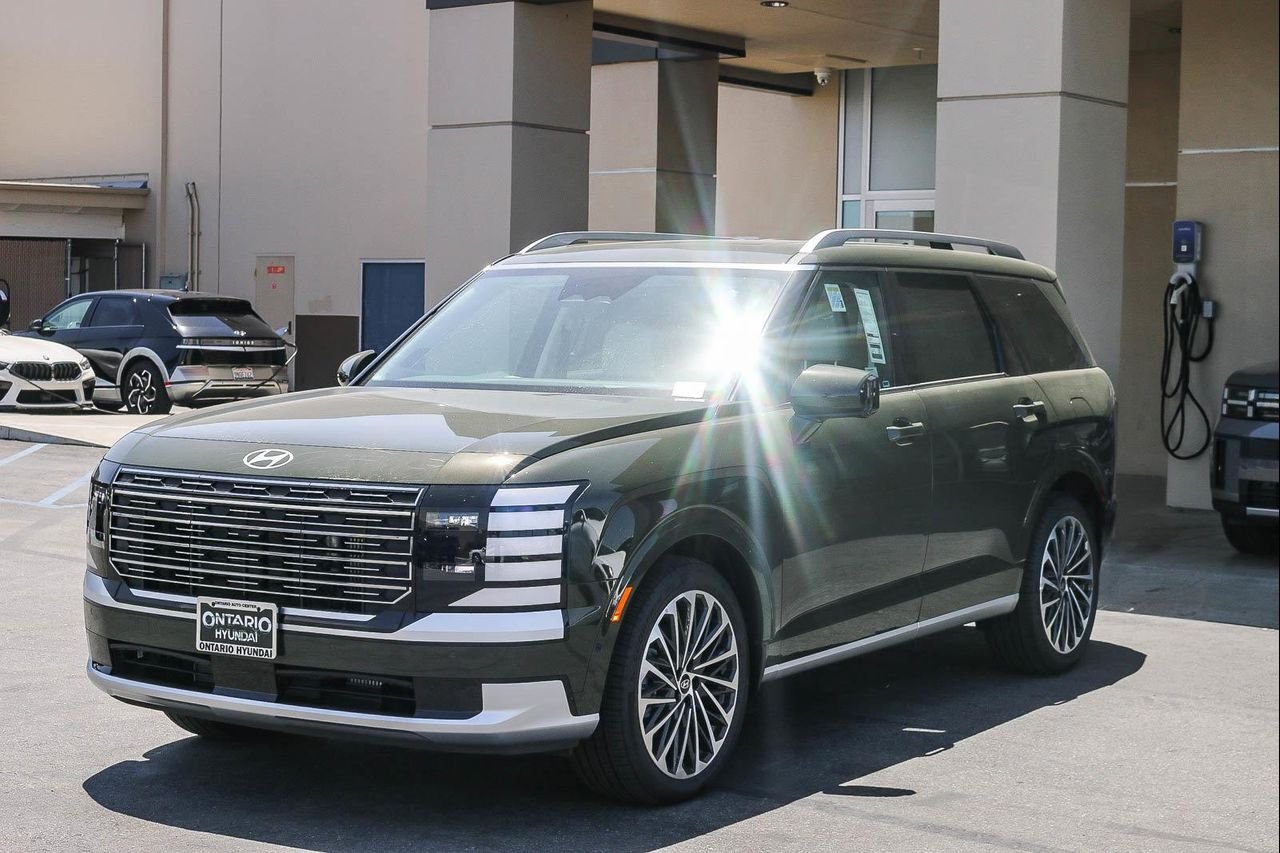 New 2026 Silver Hyundai Calligraphy image 3