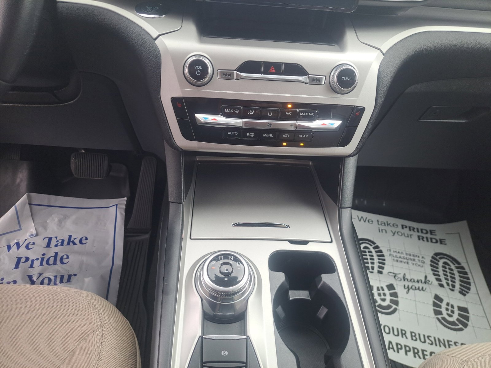 Used 2022 Oxford White Ford XLT image 20