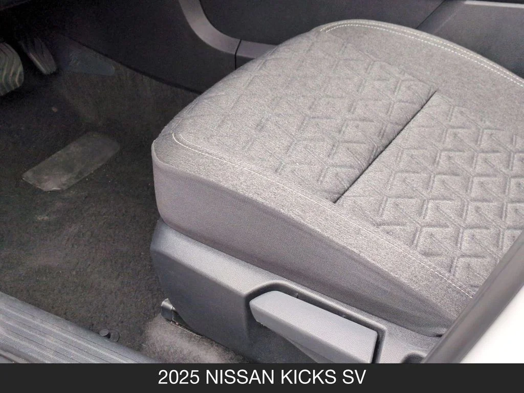 Used 2025 White Nissan SV image 15