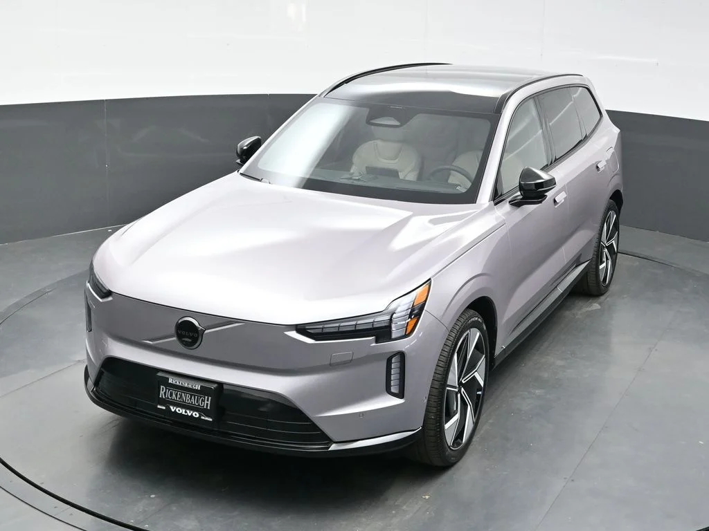 New 2026 Aurora Silver Volvo Ultra image 26