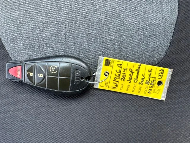 Used 2014 Black Jeep Latitude image 49